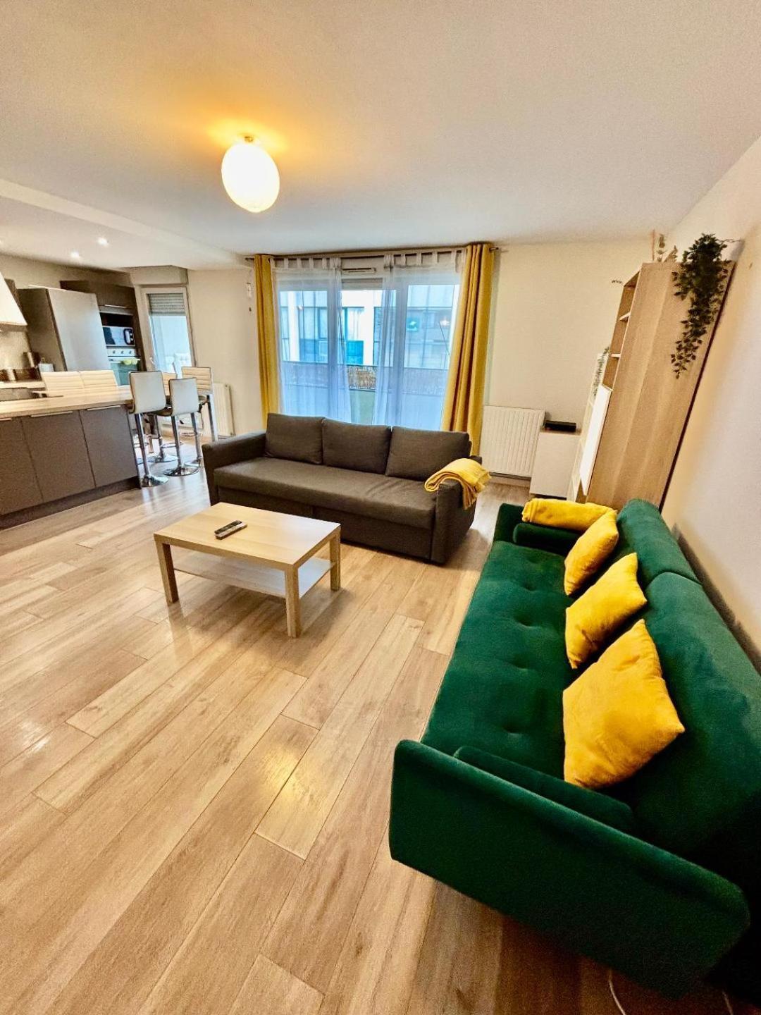 Top !!! 3 Chambres, Climatisation, Terrasse 维勒班 外观 照片